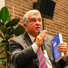 Laporta: “El ambiente en el palco del Bernabéu es soportable, hay divertimento”