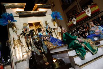 Miembros del Paso Azul de Lorca durante la procesión del ‘Cristo del Perdón’, en Lorca, Región de Murcia (España). 