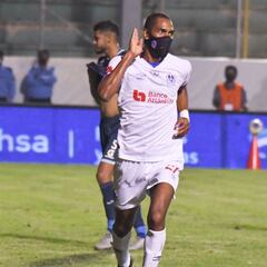 Olimpia vence en penales a Motagua y es tricampeón de la Liga Nacional de Honduras