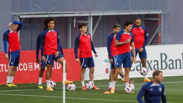 MAJADAHONDA (MADRID), 14/05/2024.- Los jugadores del Atlético de Madrid participan en el entrenamiento de este martes en la Ciudad Deportiva Wanda de Majadahonda en Madrid, en la víspera del encuentro de la jornada 36 de LaLiga EA Sports ante el Getafe. EFE/Rodrigo Jiménez