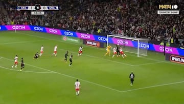 El colombiano fue clave en la victoria del Krasnodar 2-1 ante el Spartak Moscú, participando en los dos tantos, aunque terminó expulsado por doble amarilla. Ya suma seis anotaciones en la liga rusa.