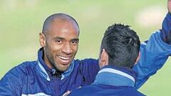 Asalto al liderato del AZ con la duda de Kanouté