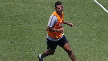 Entrenamiento de Boca Juniors, Edwin Cardona