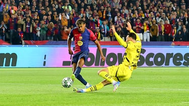 Lewandowski hizo dudar al central al ir al duelo, despejó mal y se la quedó Raphinha para lanzar el contragolpe. Puso el pase en el momento justo y Lamine finalizó con un bonito toque de puntera.

