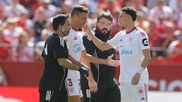 Azpilicueta y Vargas, tras la lesión del primero el sábado.