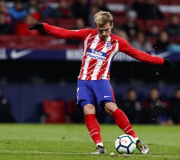 2-0. Griezmann anotó el segundo gol en una falta directa.