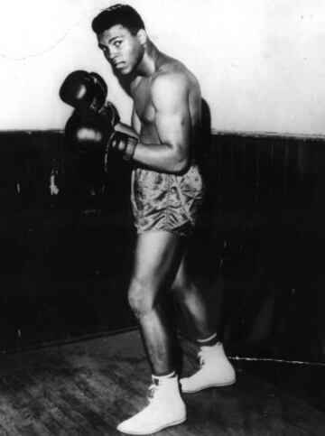 Muhammad Ali posando para un reportaje. 