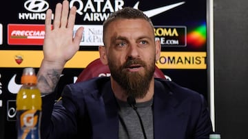 FILE PHOTO: Soccer Football - AS Roma Press Conference - Daniele De Rossi - Trigoria Training Ground, Rome, Italy - May 14, 2019   AS Roma&#039;s Daniele De Rossi during a press conference   REUTERS/Alberto Lingria/File Photo