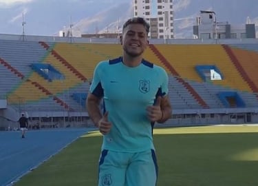 Se formó en la U, pero ha hecho toda su carrera fuera de Chile: “Conocí otras realidades y crecí como persona”