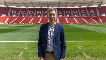 MALLORCA, 12/04/2024.- Alfonso Díaz, CEO de Negocios del Real Mallorca, declaró a EFE este viernes, un día antes de recibir al Real Madrid en el estadio de Son Moix que, a pesar de perder la final de Copa del Rey contra el Athletic Club el pasado sábado, demostraron su "ADN" y aseguró que han pasado página y están centrados en "ganar" al conjunto blanco "para estar más cerca de la salvación". EFE/ Cati Cladera