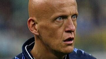 <b>A LA ALTURA</B>. El italiano será el encargado de arbitrar el duelo en Old Trafford.