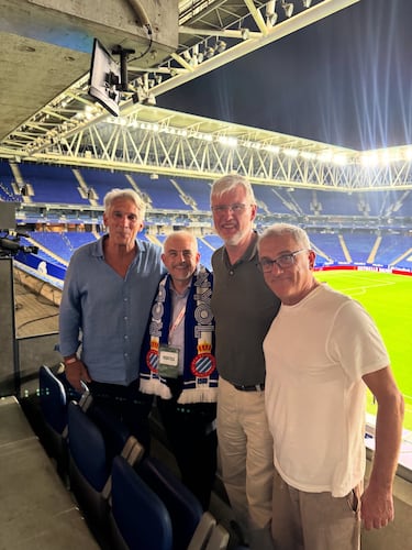 También asistió al encuentro Alan Pace, nuevo propietario del Club. 