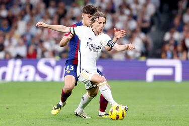 El croata fue el de sus mejores días en la victoria 3-2 contra el Barcelona. Su oficio llevó al Madrid a remontar un partido en el que la Liga ha quedado ya casi sentenciada.

