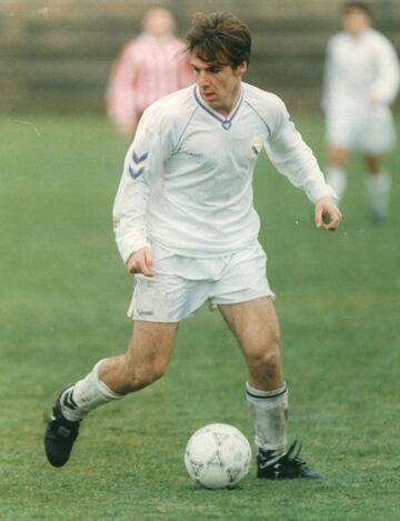 Formado en las categor赤as inferiores del Real Madrid, jug車 con el primer equipo la temporada 95/96.