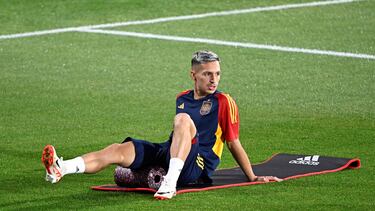 Spain's forward Bryan Zaragoza attends a Spanish team's training session ahead of the EURO 2024 qualifying football match between Spain and Scotland, at the Ciudad del Futbol training facilities in Las Rozas de Madrid on October 12, 2023. (Photo by JAVIER SORIANO / AFP)