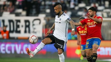 Futbol, Colo Colo vs Union Espanola.
Fecha 16, Campeonato Nacional 2024.
El jugador de Colo Colo Arturo Vidal es fotografiado contra Union Espanola durante el partido de primera division disputado en el estadio Monumental en Santiago, Chile.
21/07/2024
Jonnathan Oyarzun/Photosport
Football, Colo Colo vs Union Espanola.
16th turn, 2024 National Championship.
Colo Colo's player Arturo Vidal is pictured against Union Espanola during the first division match held at the Monumental stadium in Santiago, Chile.
21/07/2024
Jonnathan Oyarzun/Photosport
