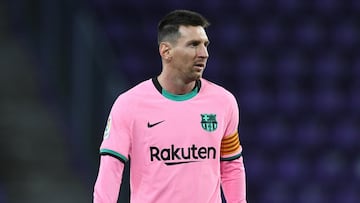 PSG trying to convince Messi to join claims Paredes