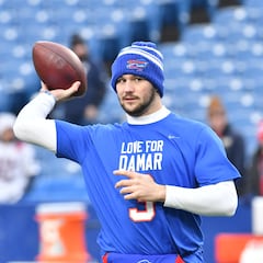 Damar Hamlin follows Patriots at Bills from hospital, reacts to Hines’ amazing 96-yard touchdown