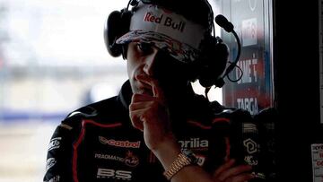 Jorge Martin, en el box de Aprilia.