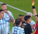 Vidal hizo un gesto, los hinchas de Racing explotaron y el chileno fue expulsado: polémica en Argentina