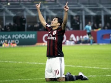 Carlos Bacca anota con Milán después de un mes.