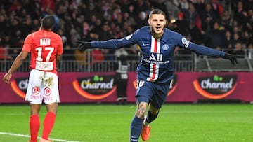 (FILES) In this file photo taken on November 09, 2019 Paris Saint-Germain&#039;s Argentine forward Mauro Icardi (R) celebrates after scoring a goal during the French L1 football match between Stade Brestois 29 and Paris Saint-Germain in Brest, western Fra