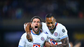 Jose Rivero celebrates his goal 0-2 with Willer Ditta of Cruz Azul during the 14th round match between Pumas UNAM and Cruz Azul as part of the Liga BBVA MX, Torneo Apertura 2024 at Olimpico Universitario Stadium on October 26, 2024 in Mexico City, Mexico.
