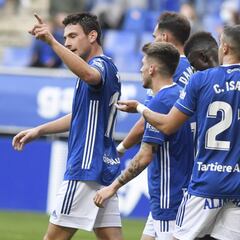 Al Oviedo le basta con acelerar en el primer tiempo