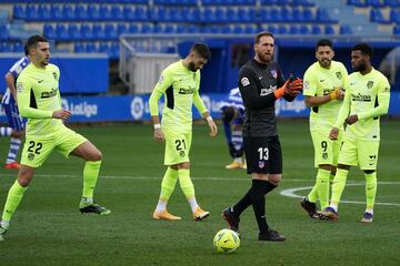 Los jugadores del Atlético de Madrid momentos antes de empezar el partido 