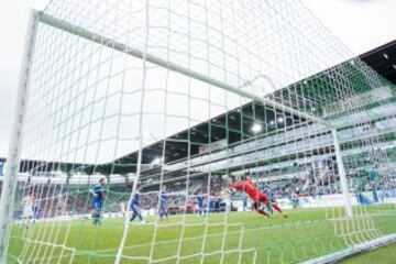 Gol de Nolito que hace el primero del encuentro.