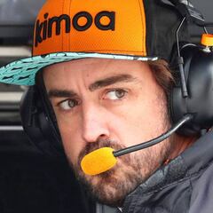 Alonso: "Un chaval de Oviedo, dos títulos, ahora a otra cosa"