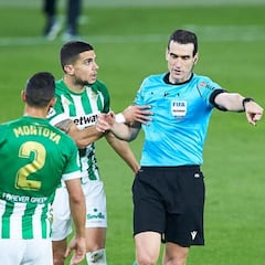 El Betis, ¿perjudicado con Martínez Munuera? La escandalosa cuota a tarjeta roja en el derbi sevillano