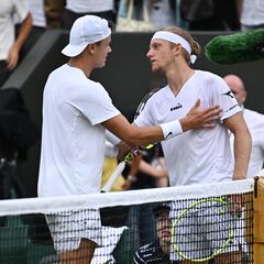 Davidovich cae con un saque por abajo: “Estaba cagao”