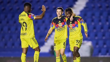 Allan Saint- Maximin celebrates his goal 2-0 with Alvaro Fidalgo of America during the 7th round match between America and Pachuca as part of the Liga BBVA MX, Torneo Apertura 2025 at Ciudad de los Deportes Stadium, on August 30, 2025 in Mexico City, Mexico.