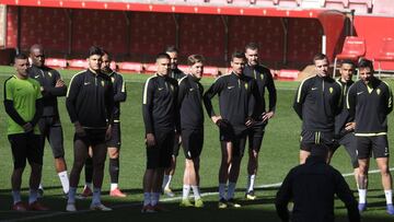 La afici¨®n sportinguista alberga optimismo de cara a Tenerife