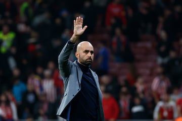 El entrenador del Celta de Vigo, Claudio Girldez, tras el partido de LaLiga que disputaron el Atltico de Madrid y el Celta de Vigo en el estadio Riyadh Air Metropolitano, en Madrid. 
