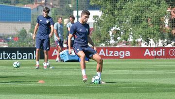 Núñez y San José, en Lezama.