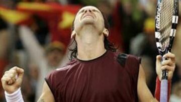 <b>MAESTRO. </B>El número uno español no ha dado ninguna opción a Roddick y ha puesto el mejor broche posible a la segunda Copa Davis de la historia del tenis español.