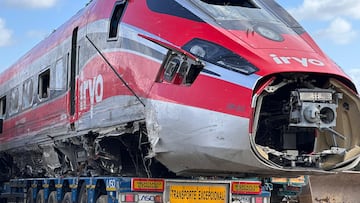 Uno de los vagones del Iryo accidentado en Adamuz es transportado por una grúa, a 23 de enero de 2026, en Audaz, Córdoba, Andalucía (España). Los trabajos en la zona del accidente ferroviario en Adamuz (Córdoba) continúan hoy centrados en la retirada de los restos de ambos trenes y la limpieza de las vías, todo ello después de que hayan finalizado las labores de emergencia tras localizarse en la tarde de este pasado jueves a las dos últimas víctimas desaparecidas, que han elevado a 45 el número de personas fallecidas en este siniestro.
23 ENERO 2026;PIXELADA
Europa Press
23/01/2026