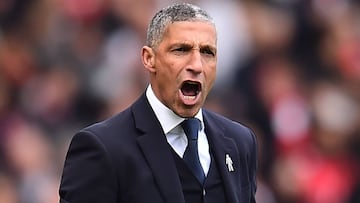 El Brighton despide a Hughton