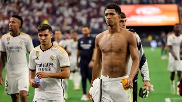 Bellingham y Brahim con la decepci¨®n de la derrota tras finalizar el partido.