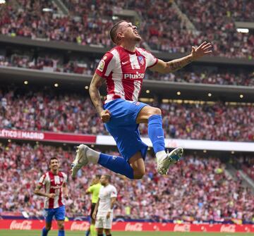 Giménez celebra el 1-0.

