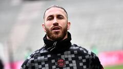 Paris Saint-Germain&#039;s Spanish defender Sergio Ramos runs during the warm-up session before the French L1 football match between AS Saint-Etienne and Paris Saint Fermain (PSG), at the Geoffroy-Guichard stadium in Saint-Etienne, central France, on Nove