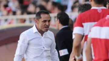 Sergi Barjuan durante un partido con el Almería.