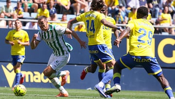 Cádiz 1 - Córdoba 3: resumen, goles y resultado
