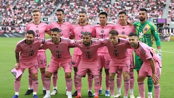 FORT LAUDERDALE, FLORIDA - MARCH 02: Lionel Messi #10 of Inter Miami CF and teammates pose prior to a game against the Orlando City SC at DRV PNK Stadium on March 02, 2024 in Fort Lauderdale, Florida.   Megan Briggs/Getty Images/AFP (Photo by Megan Briggs / GETTY IMAGES NORTH AMERICA / Getty Images via AFP)