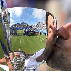 Novak Djokovic and Karolina Pliskova prevail at Eastbourne
