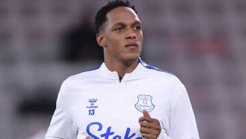 Yerry Mina, el central que Everton estaría dispuesto a vender