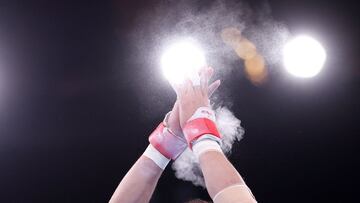 Detalle de las manos Lee Chih Kai de Taiwán después de competir