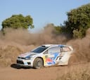 Sebastien Ogier se beneficia de un error de Latvala y ya es líder
